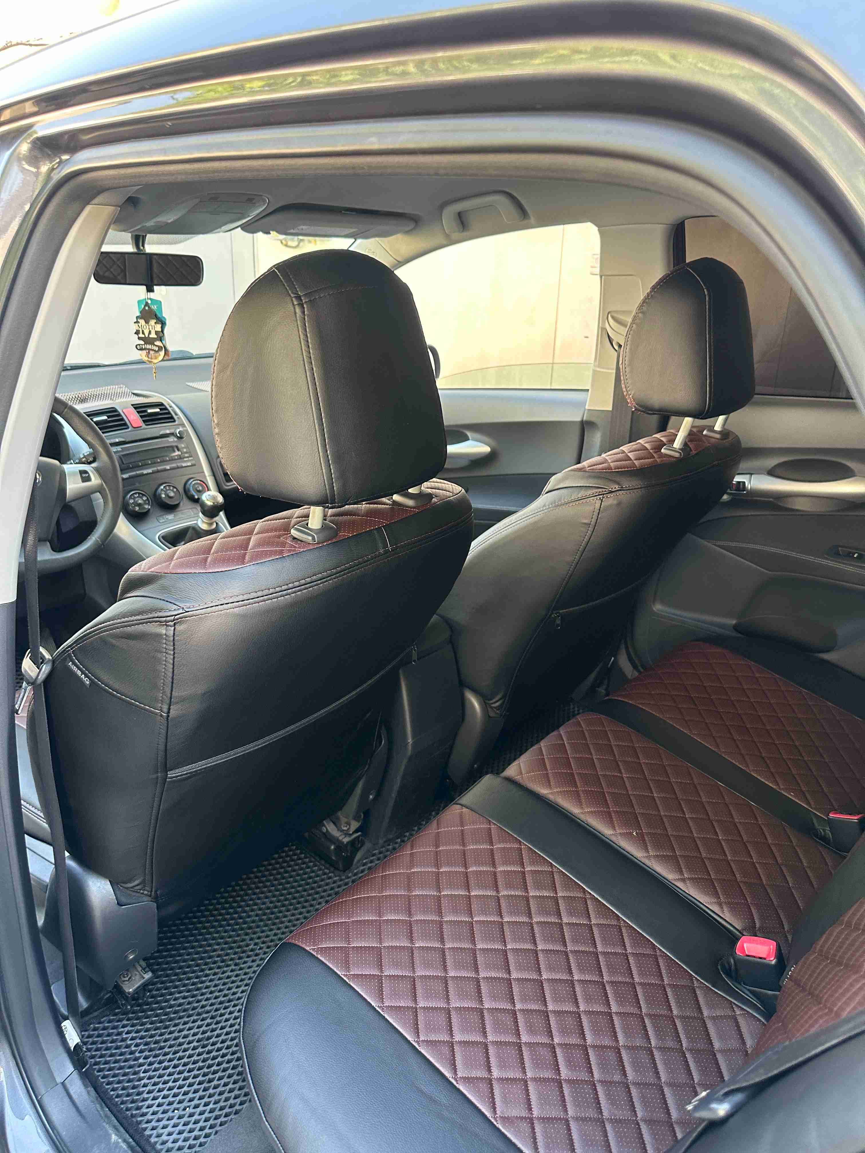 Huse auto Toyota Auris